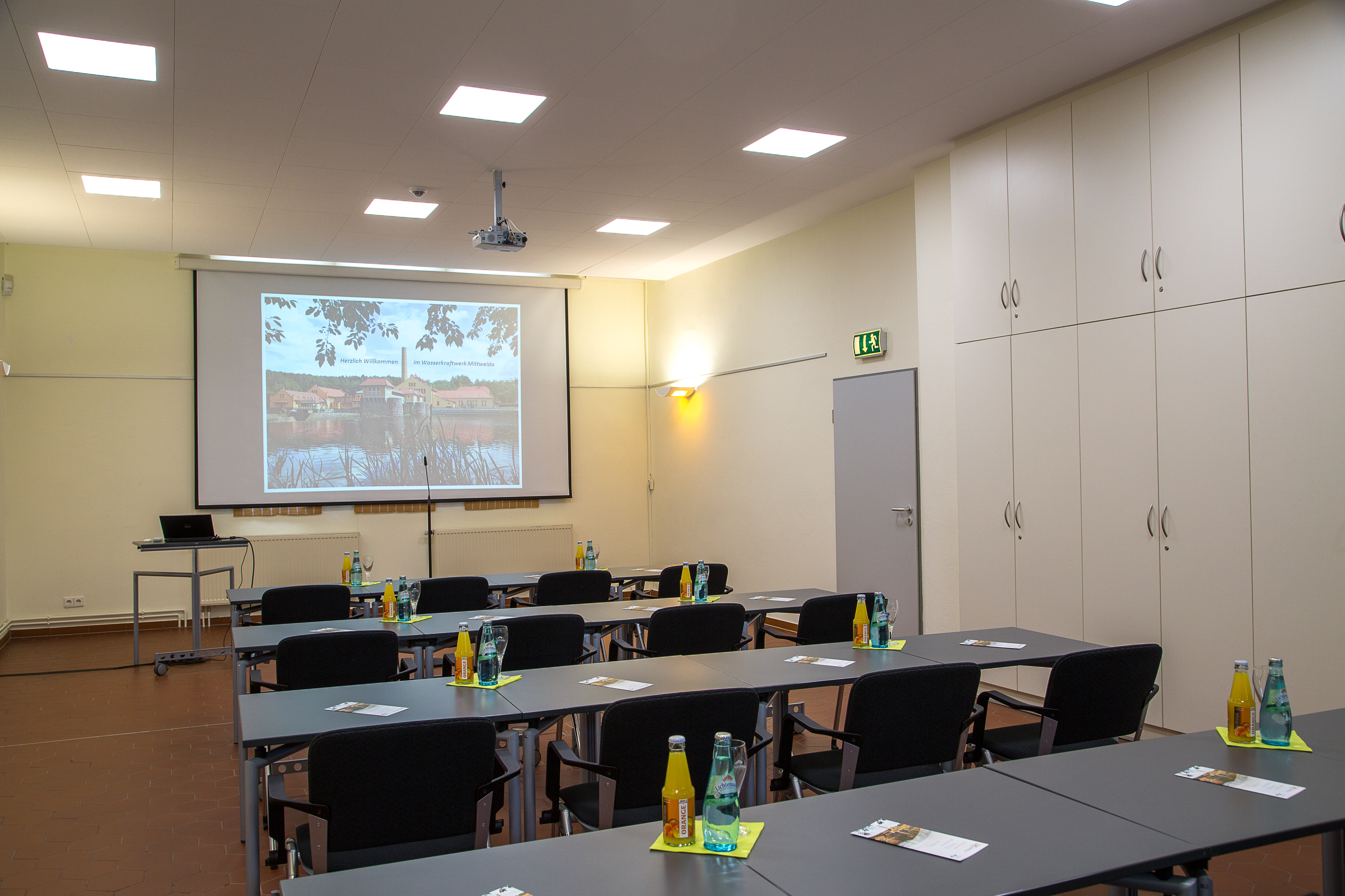 Seminarraum Bestuhlt